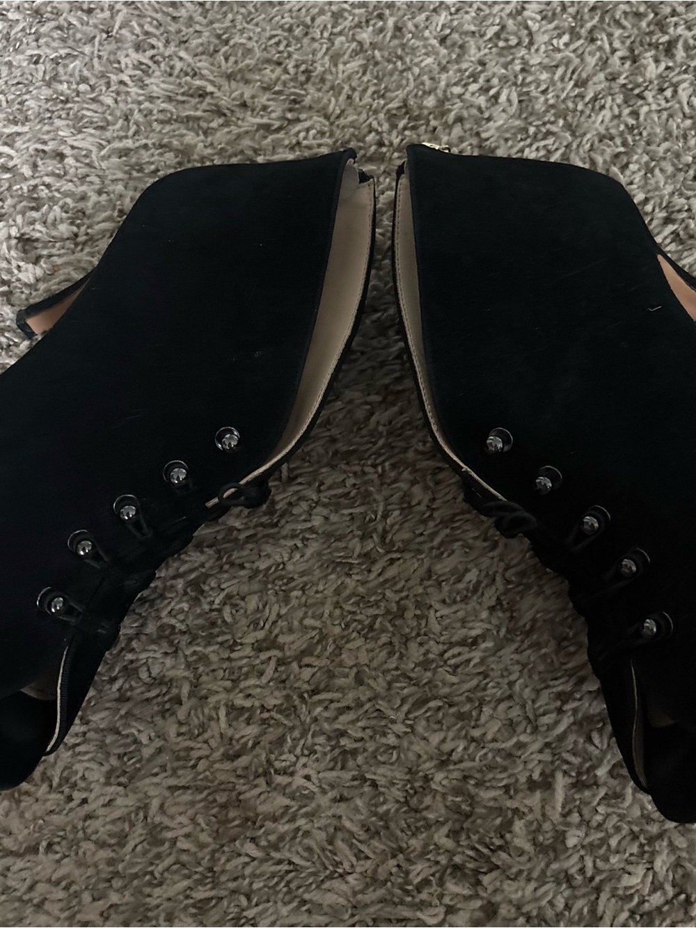 Adrienne Vittadini Black Suede Lace-Up Ankle Booties 9 black suede